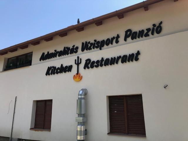 Admiralitas Kitchen And Restaurant Bed & Breakfast Leanyfalu Bagian luar foto